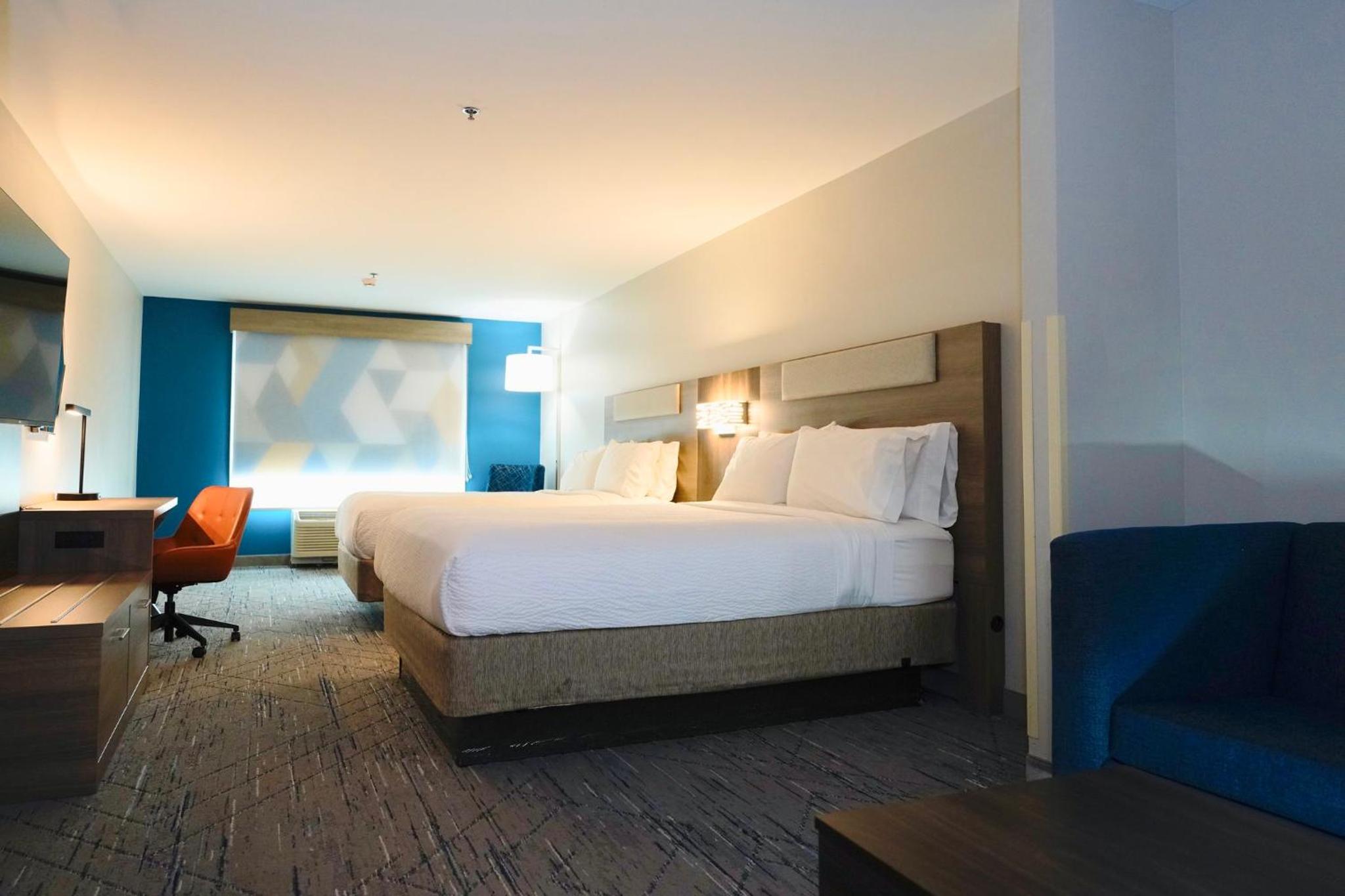 holiday inn express and suites smithfield selma by ihg
