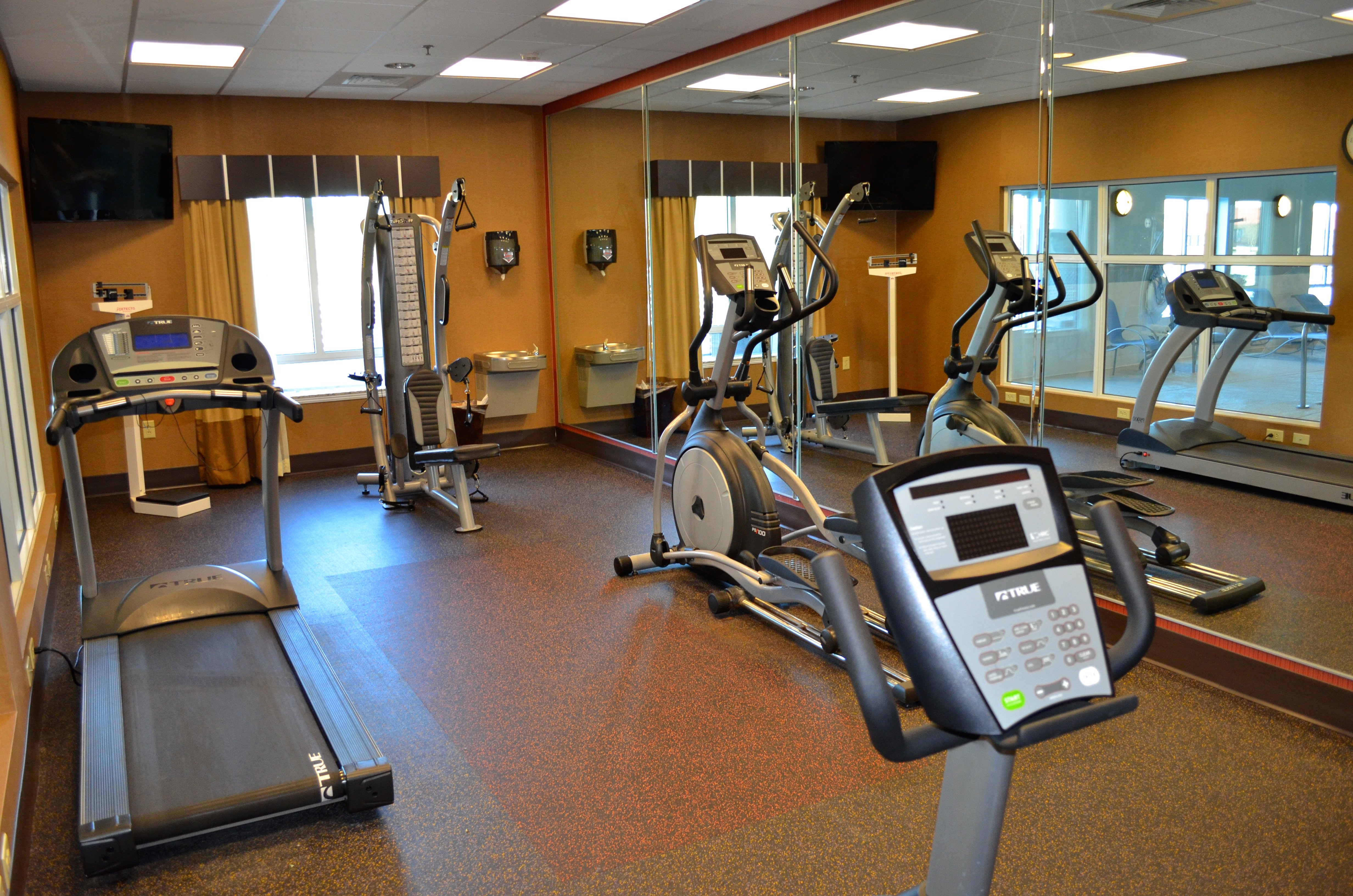 holiday inn express and suites smithfield selma by ihg