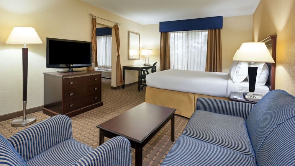 holiday inn express and suites smithfield selma by ihg