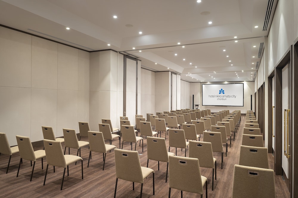 hotel nikko amata city chonburi