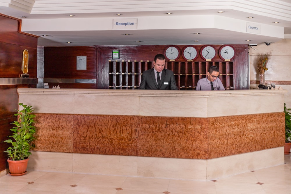 aura inn hotel cairo