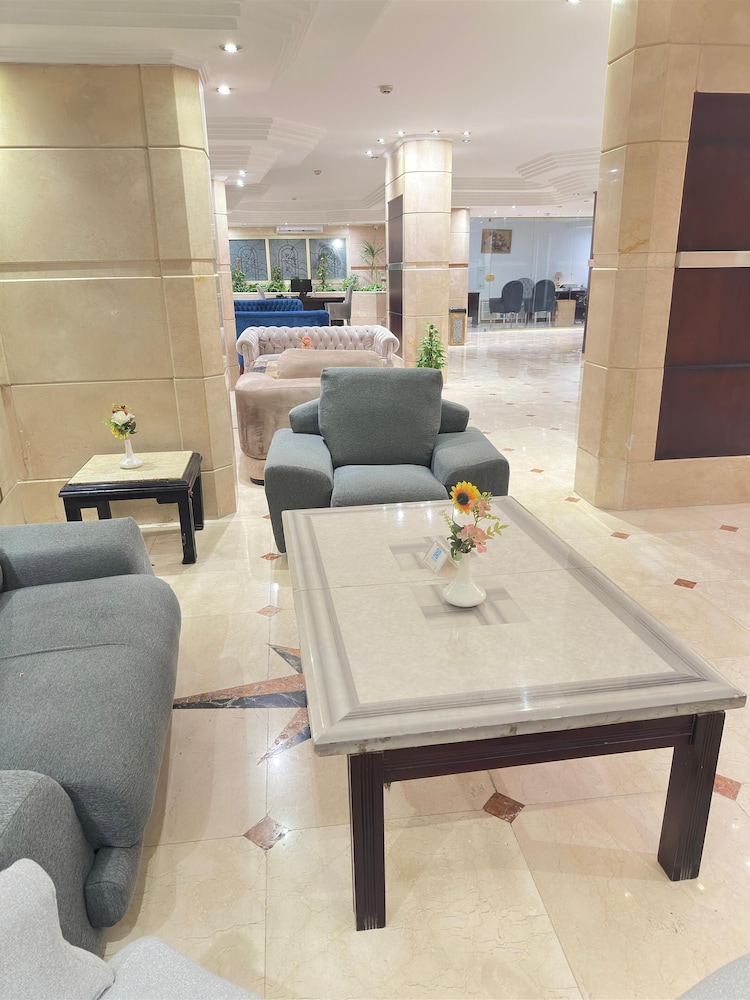 aura inn hotel cairo