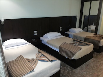 aura inn hotel cairo