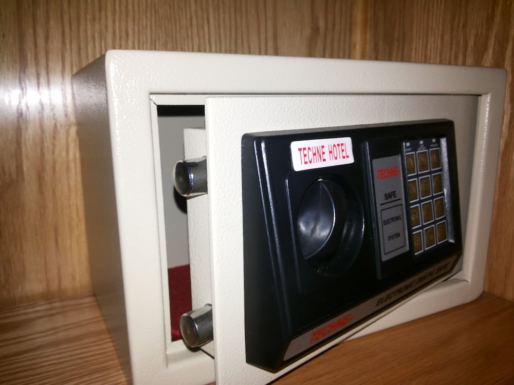 aura inn hotel cairo