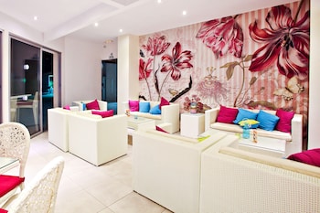 windmills hotel apartments
