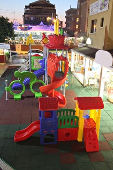 windmills hotel apartments