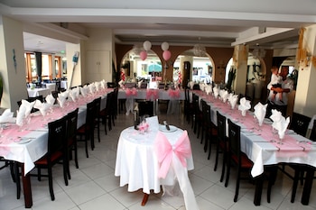windmills hotel apartments