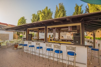 windmills hotel apartments