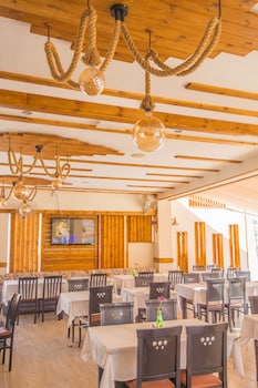 Windmills Hotel Apartments,Near Pernera Beach,3 star