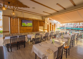 Windmills Hotel Apartments,Near Pernera Beach,3 star