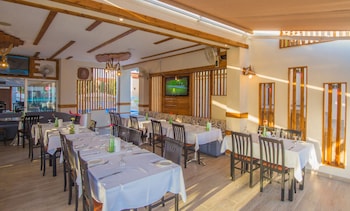 windmills hotel apartments