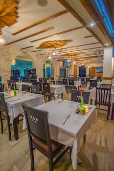 windmills hotel apartments