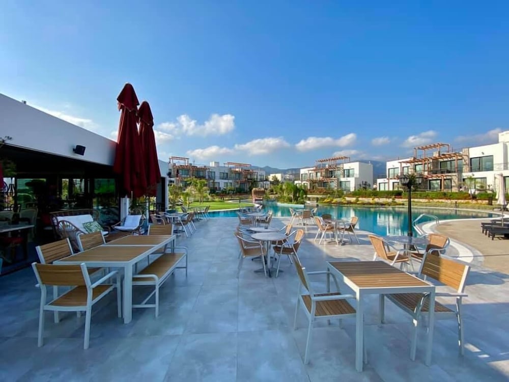 maldive holiday homes