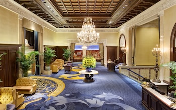 The Drake,Chicago>>Arlington Heights,4 star