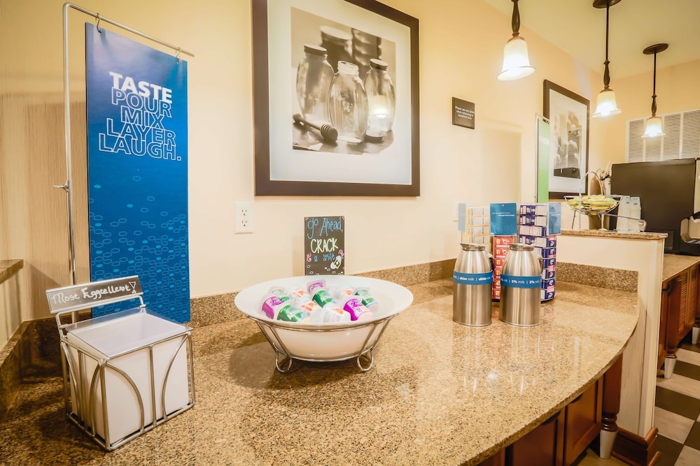 hampton inn and suites by hilton tomball houston nw