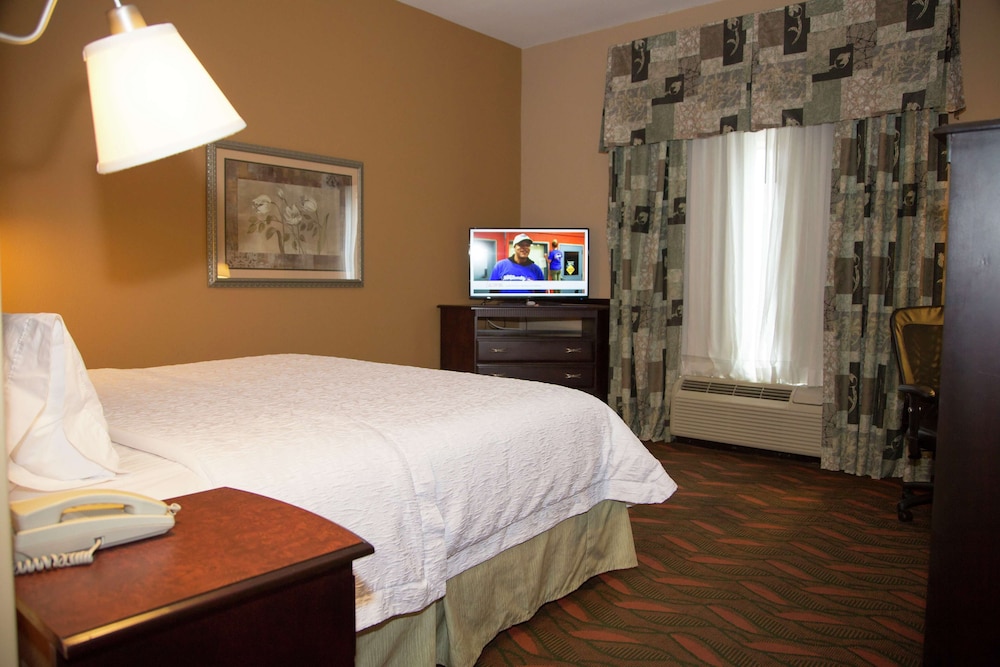 hampton inn and suites houston rosenberg
