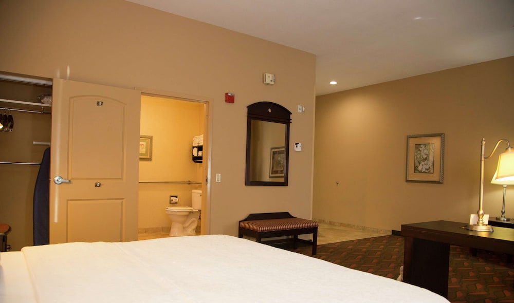 hampton inn and suites houston rosenberg