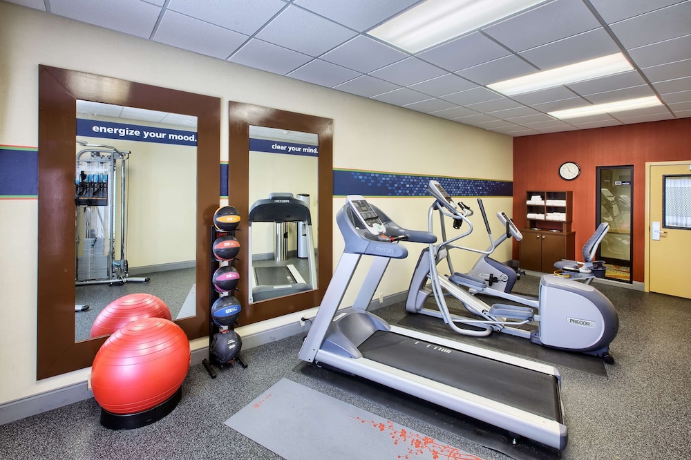 hampton inn and suites houston rosenberg