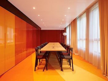so paris hotel