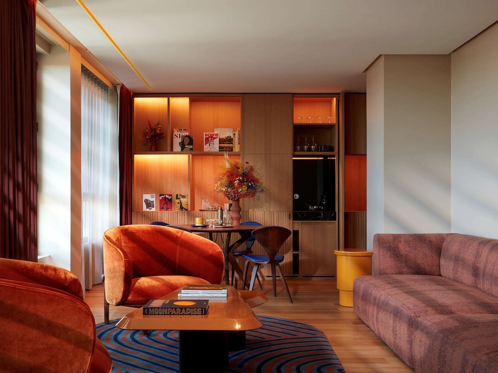 so paris hotel