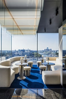 so paris hotel
