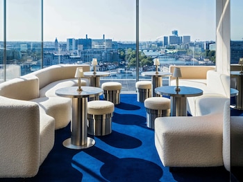 so paris hotel