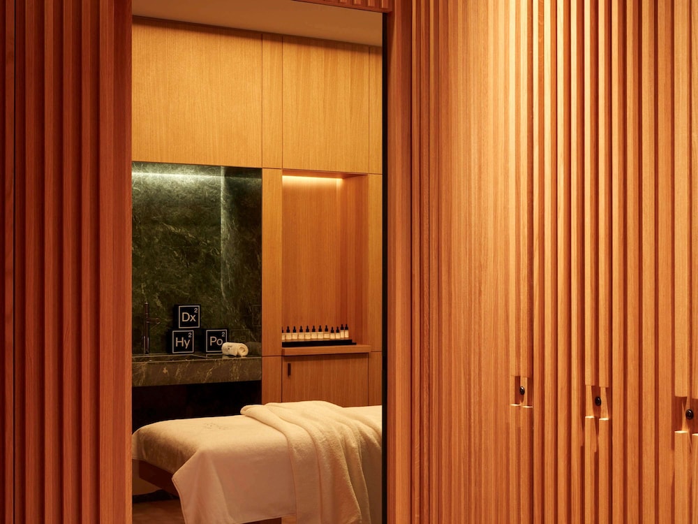 so paris hotel