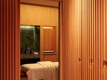 so paris hotel