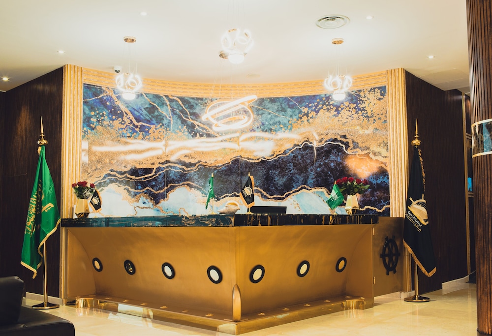 golden ship hotel