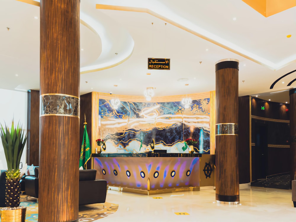 golden ship hotel