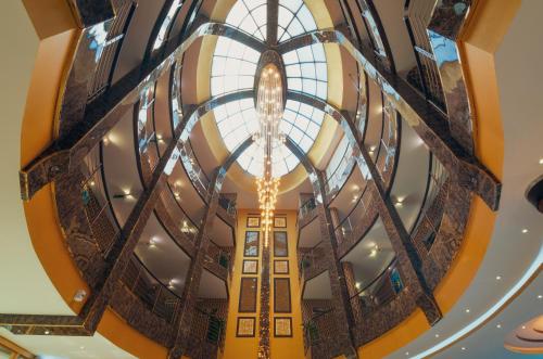 golden ship hotel