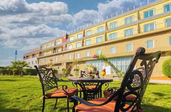 golden ship hotel