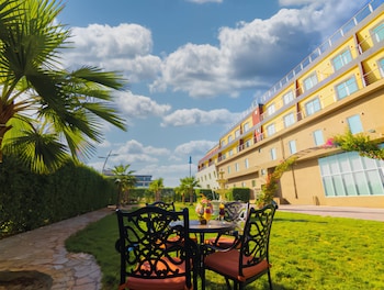 golden ship hotel