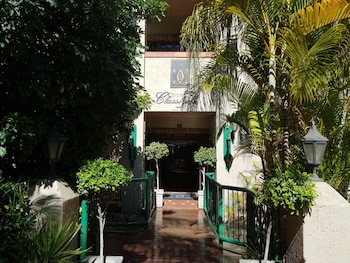 court classique suite hotel