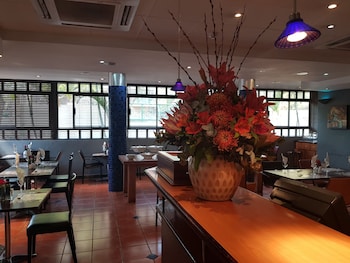 court classique suite hotel