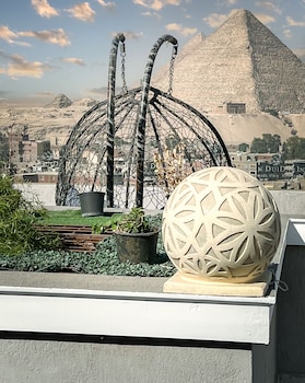 khan duidar inn pyramids view rooftop