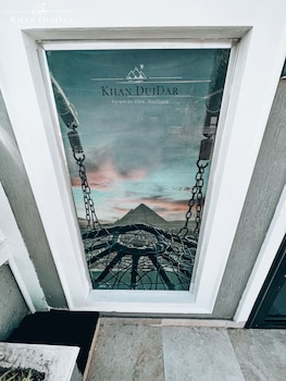 khan duidar inn pyramids view rooftop