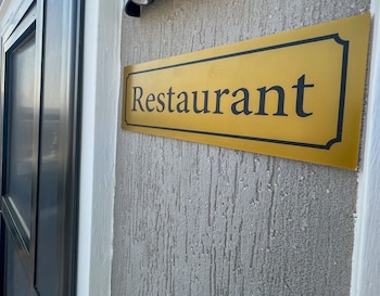 khan duidar inn pyramids view rooftop