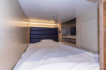 tabist capsulehotel apods himeji station