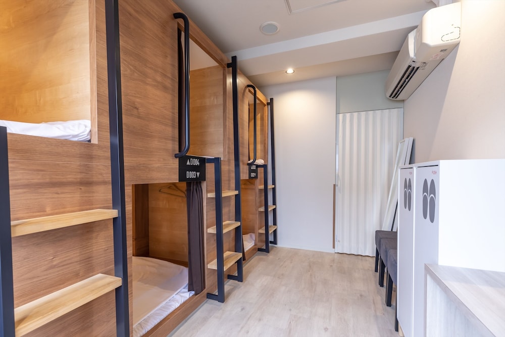 tabist capsulehotel apods himeji station