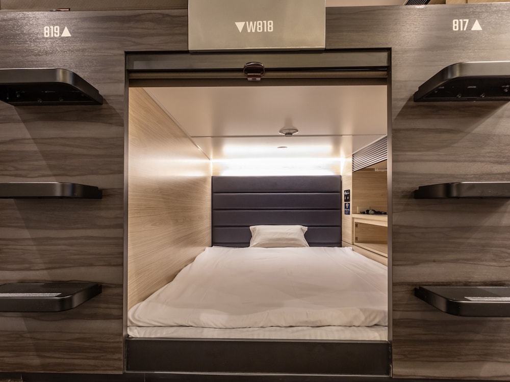 tabist capsulehotel apods himeji station
