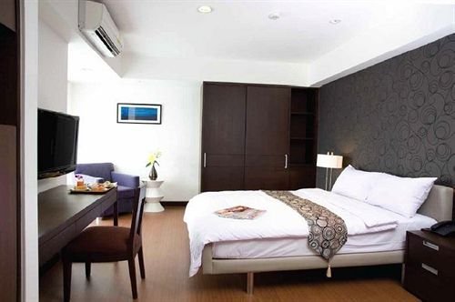 lily hotel bangkok
