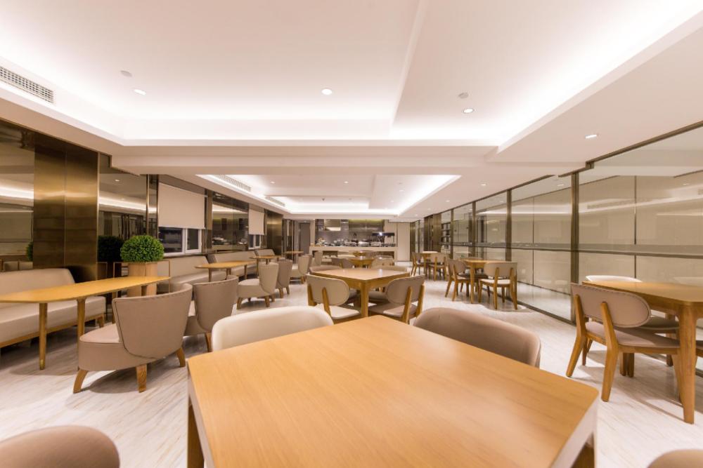 ji hotel shenyang qigong street metro station