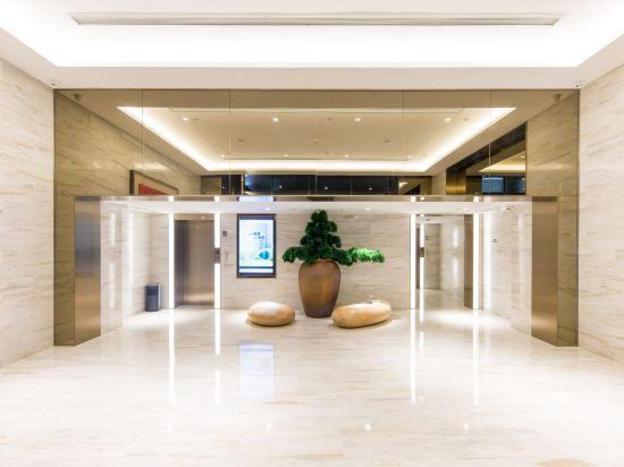 ji hotel shenyang qigong street metro station