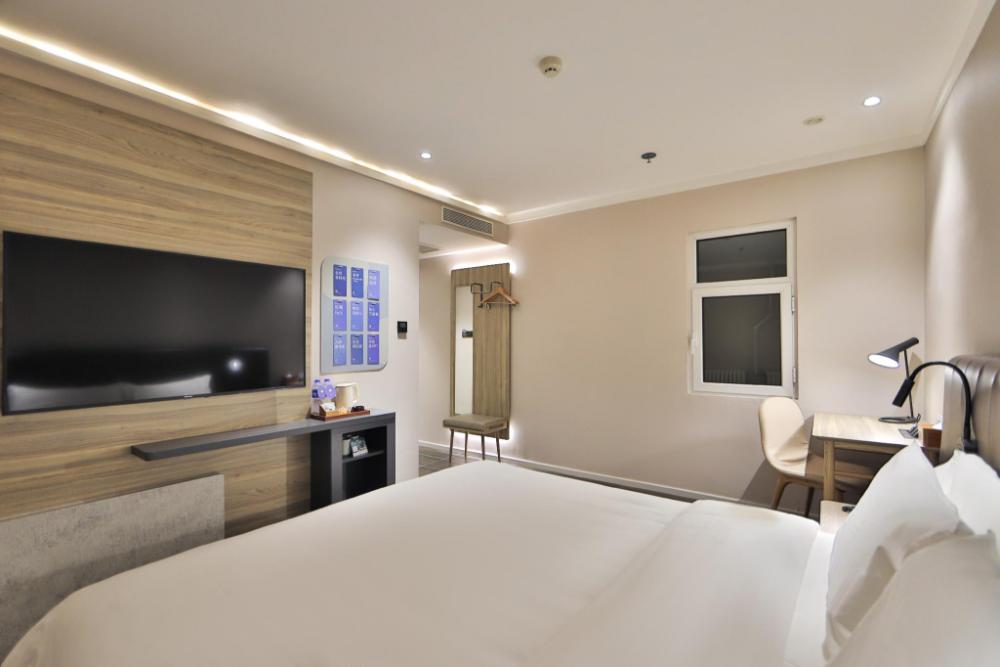 hanting premium hotel changchun railway station