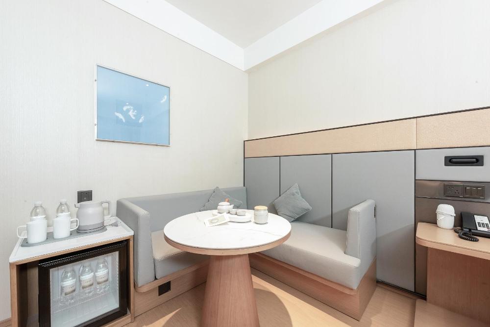 ji hotel kunming cuihu zhong renmin road