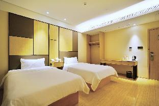 ji hoel shanghai hongqiao airport huqing ping expressway