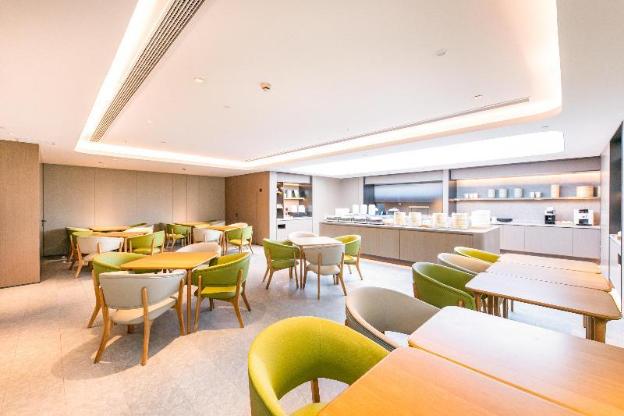 ji hotel shanghai lujiazui mall road store