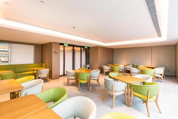 ji hotel shanghai lujiazui mall road store
