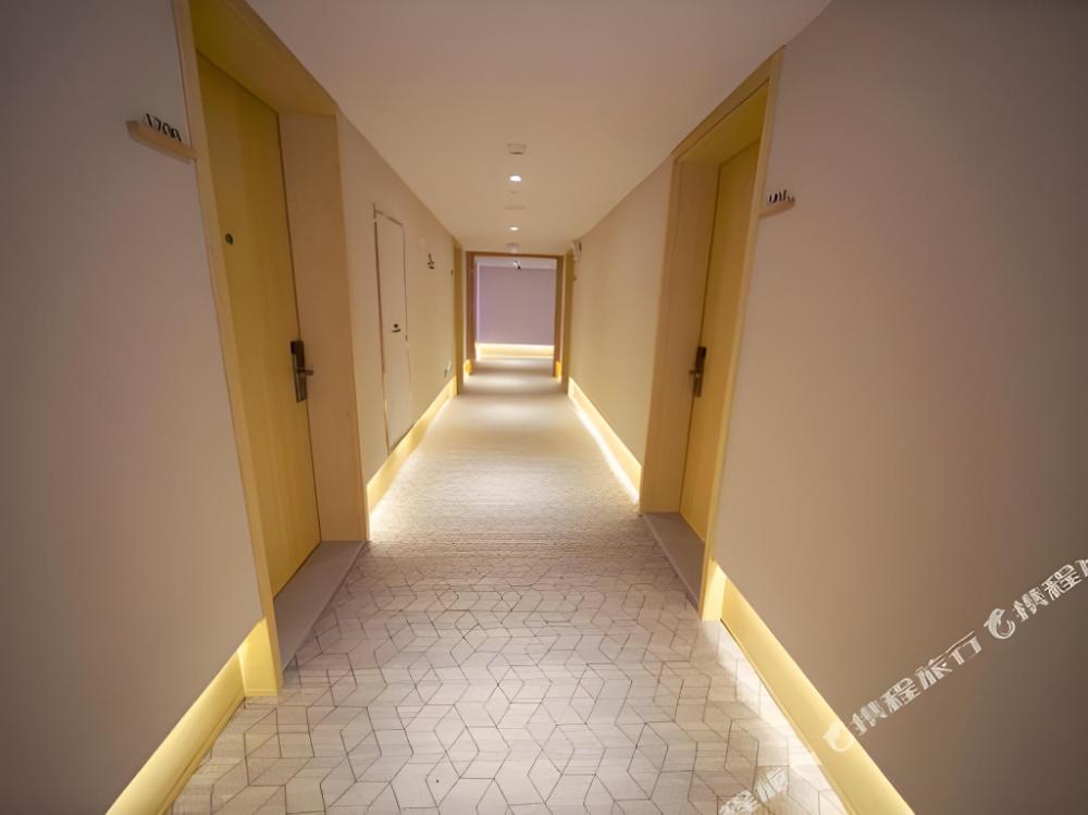 ji hotel renmin university of china metro station